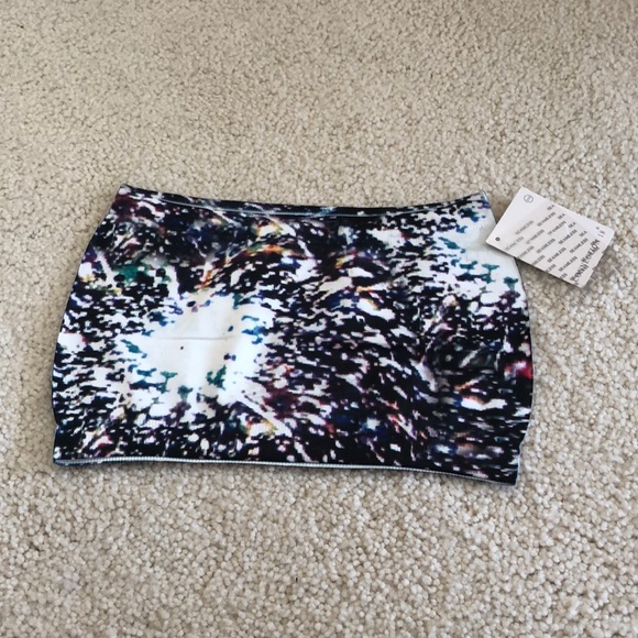 NWT Connection 18 Cropped tube top popular static print! - Picture 2 of 13